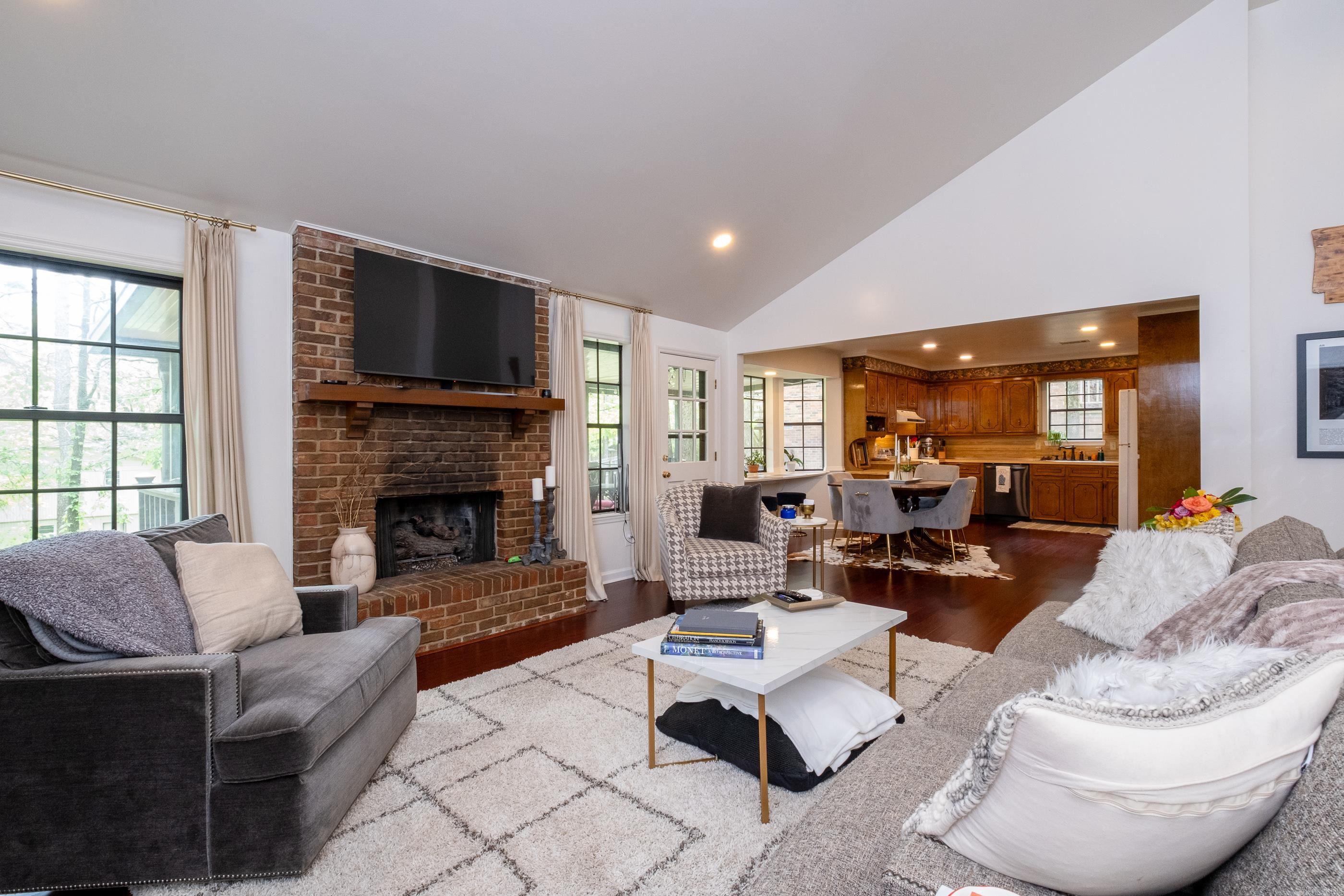 1511 Ellen Court