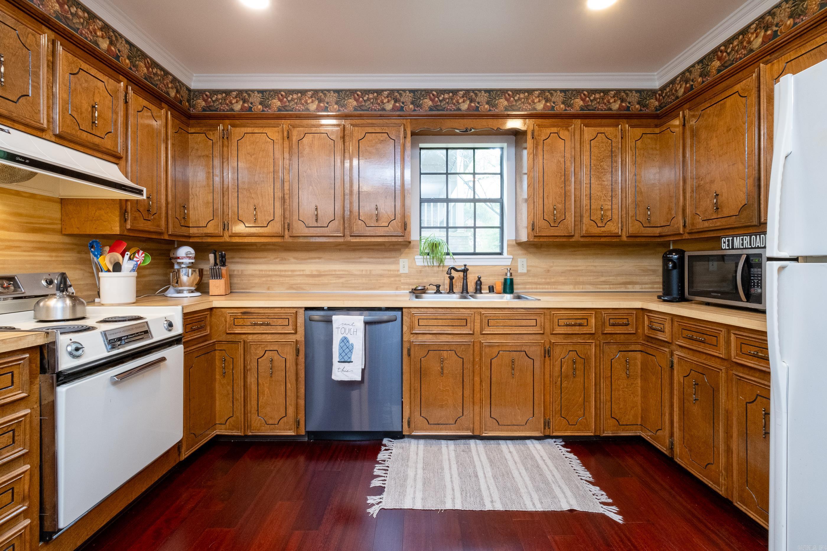 1511 Ellen Court