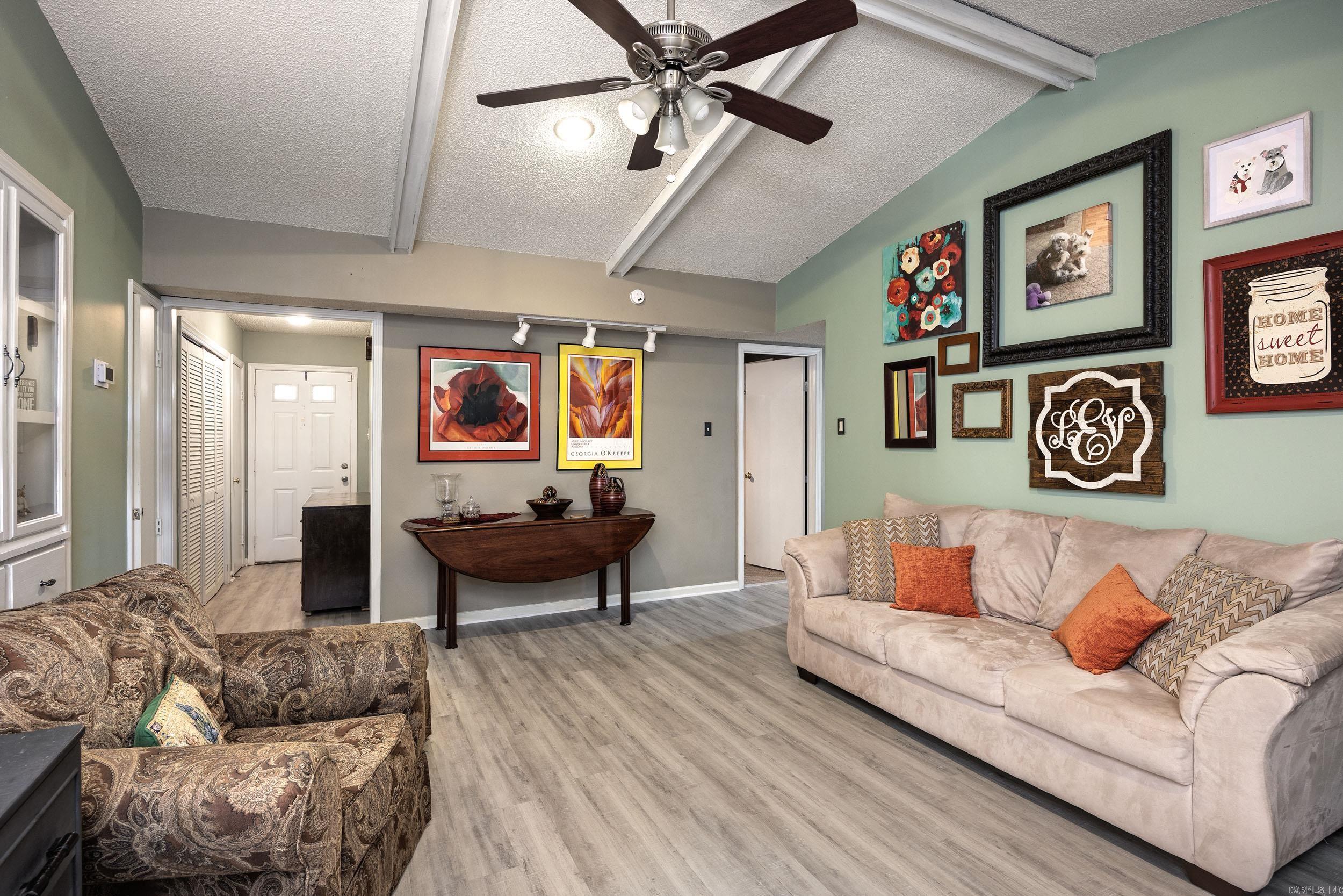 98 Point West Circle