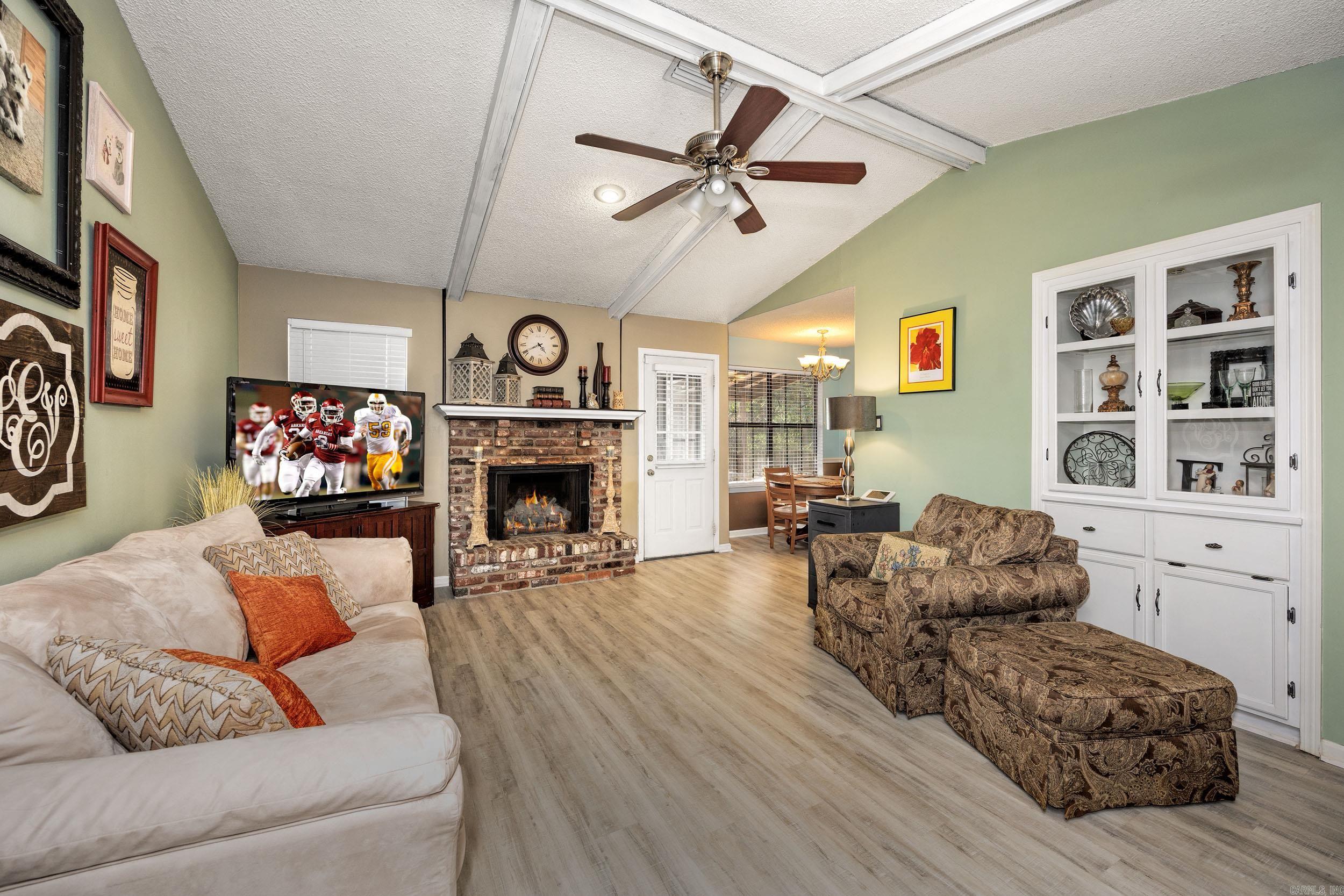 98 Point West Circle