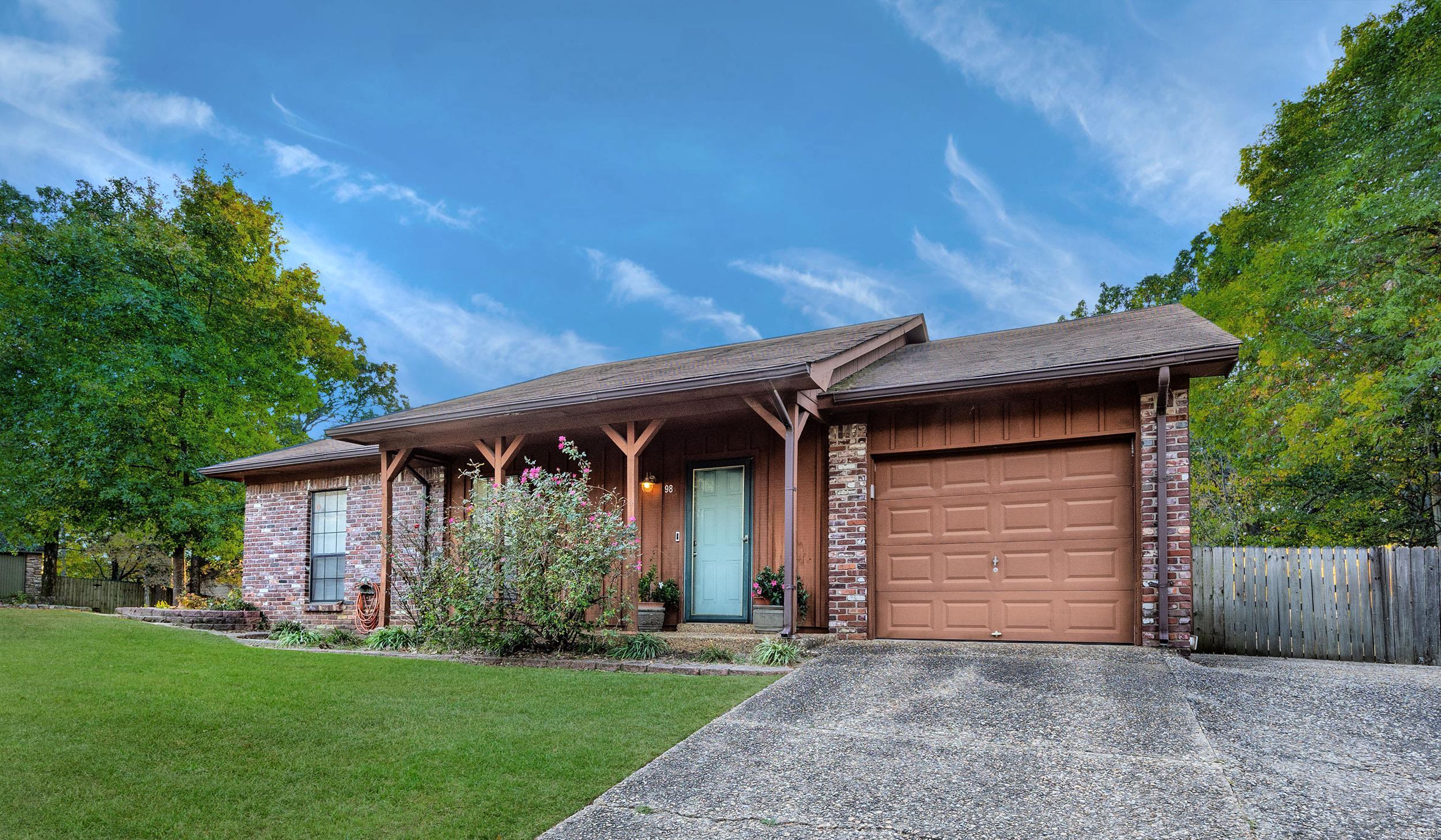 98 Point West Circle