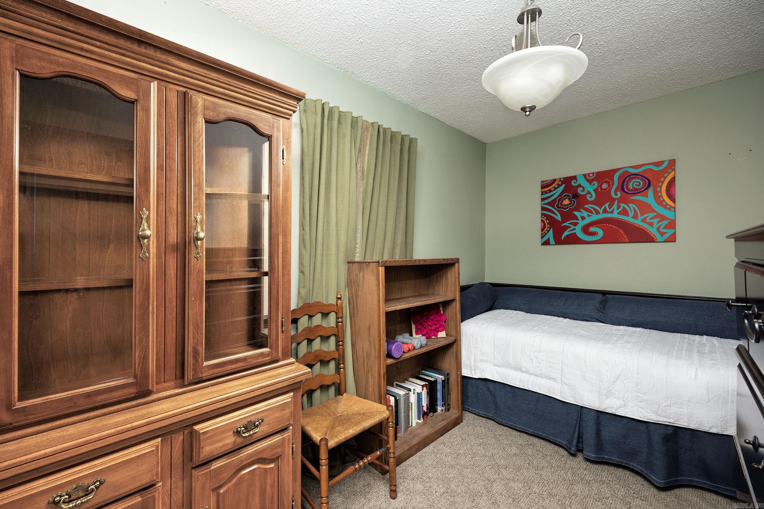 98 Point West Circle