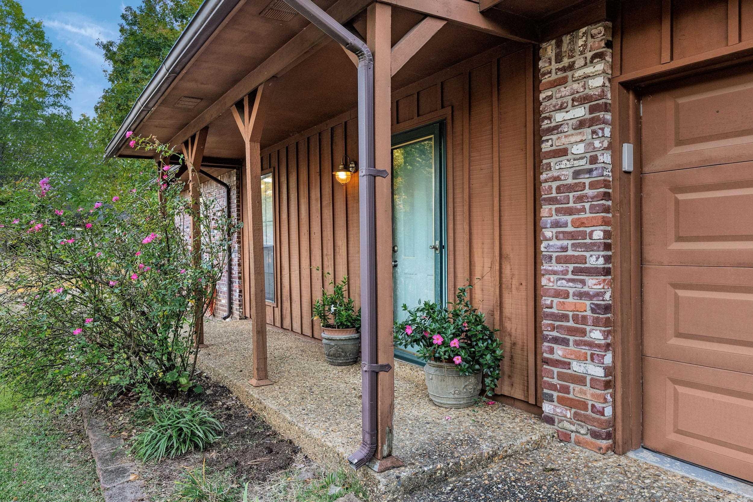 98 Point West Circle