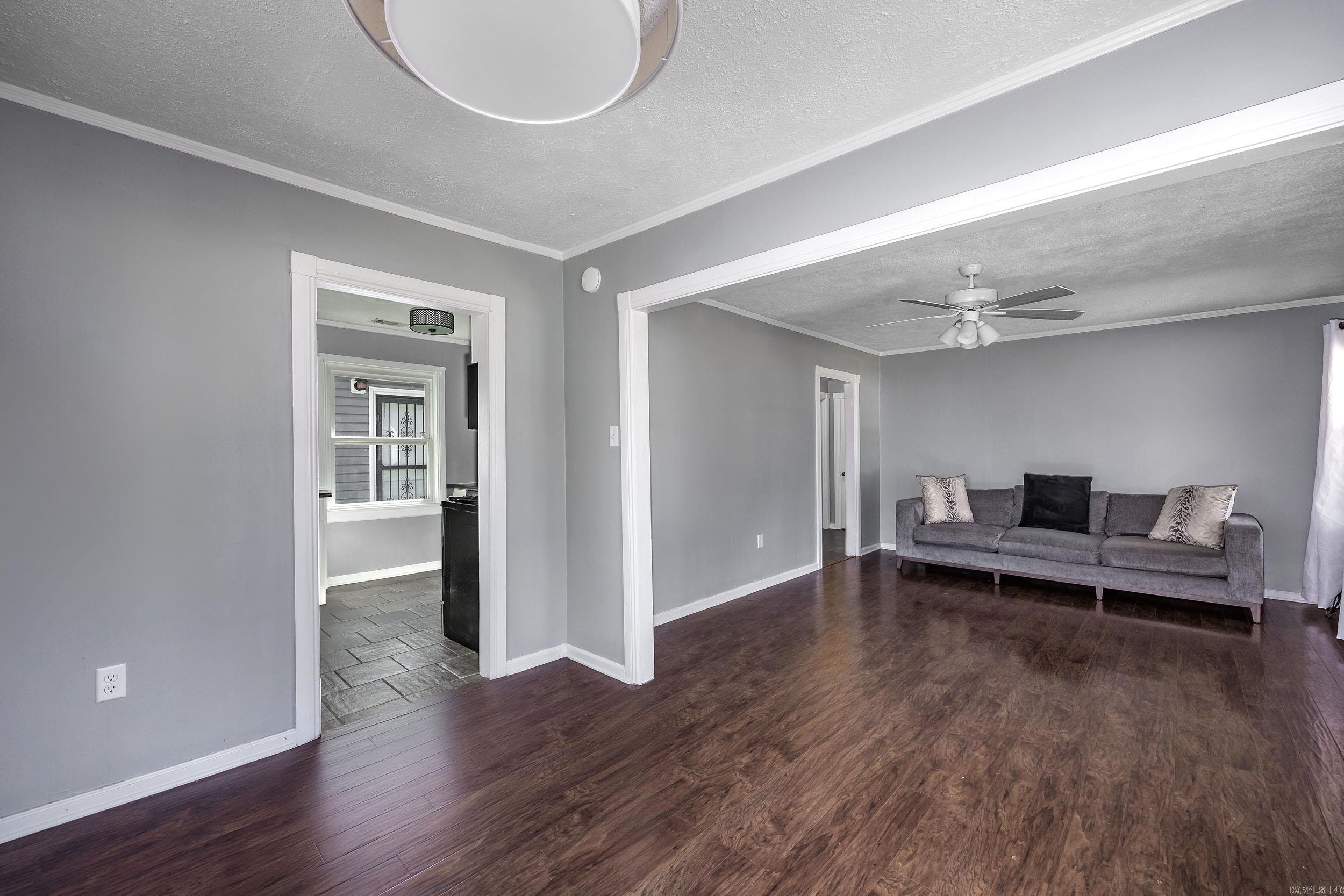 1718 Lilac Circle