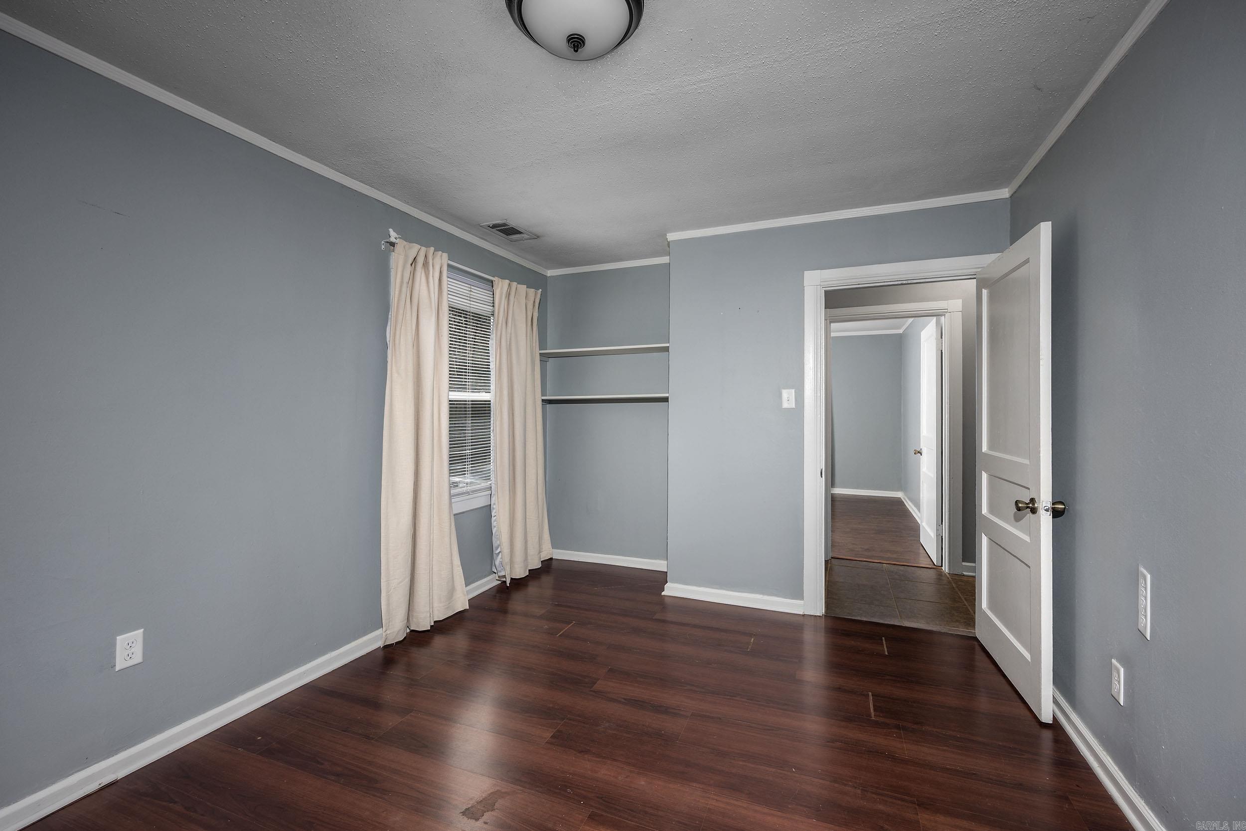 1718 Lilac Circle