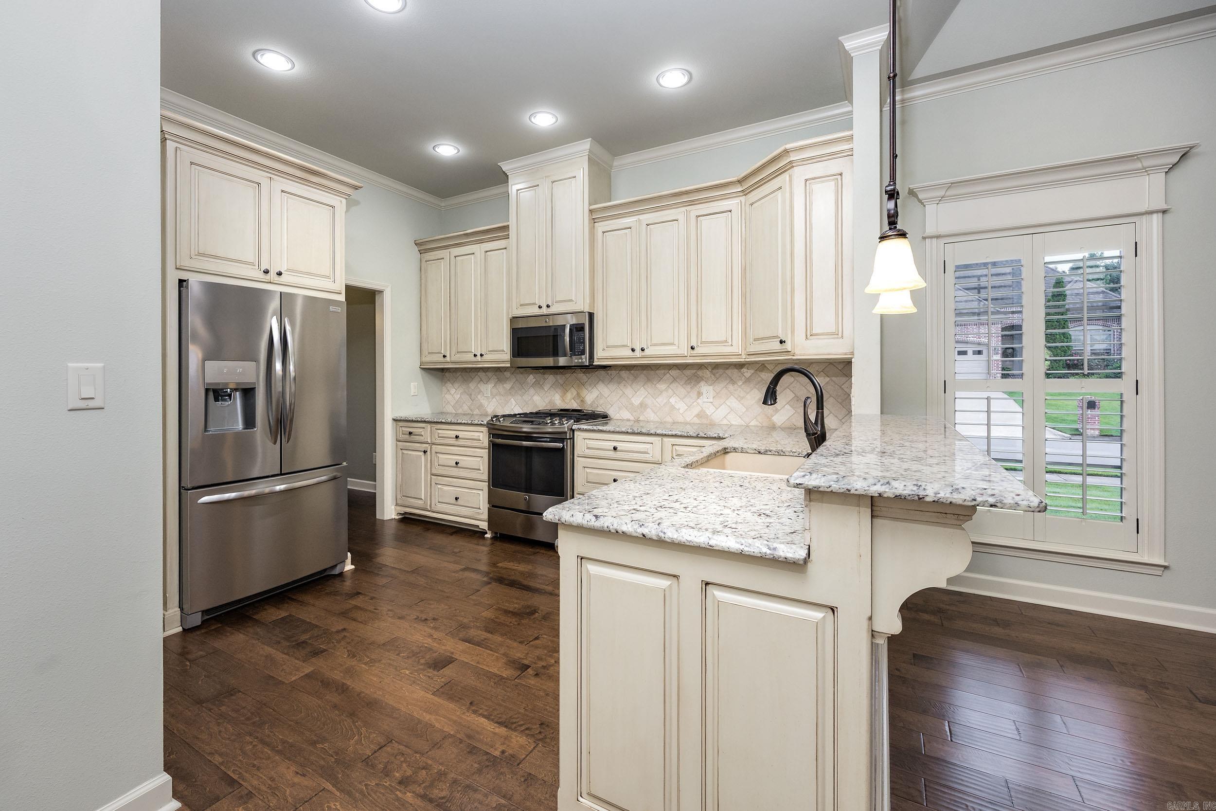 2300 Gordon Road