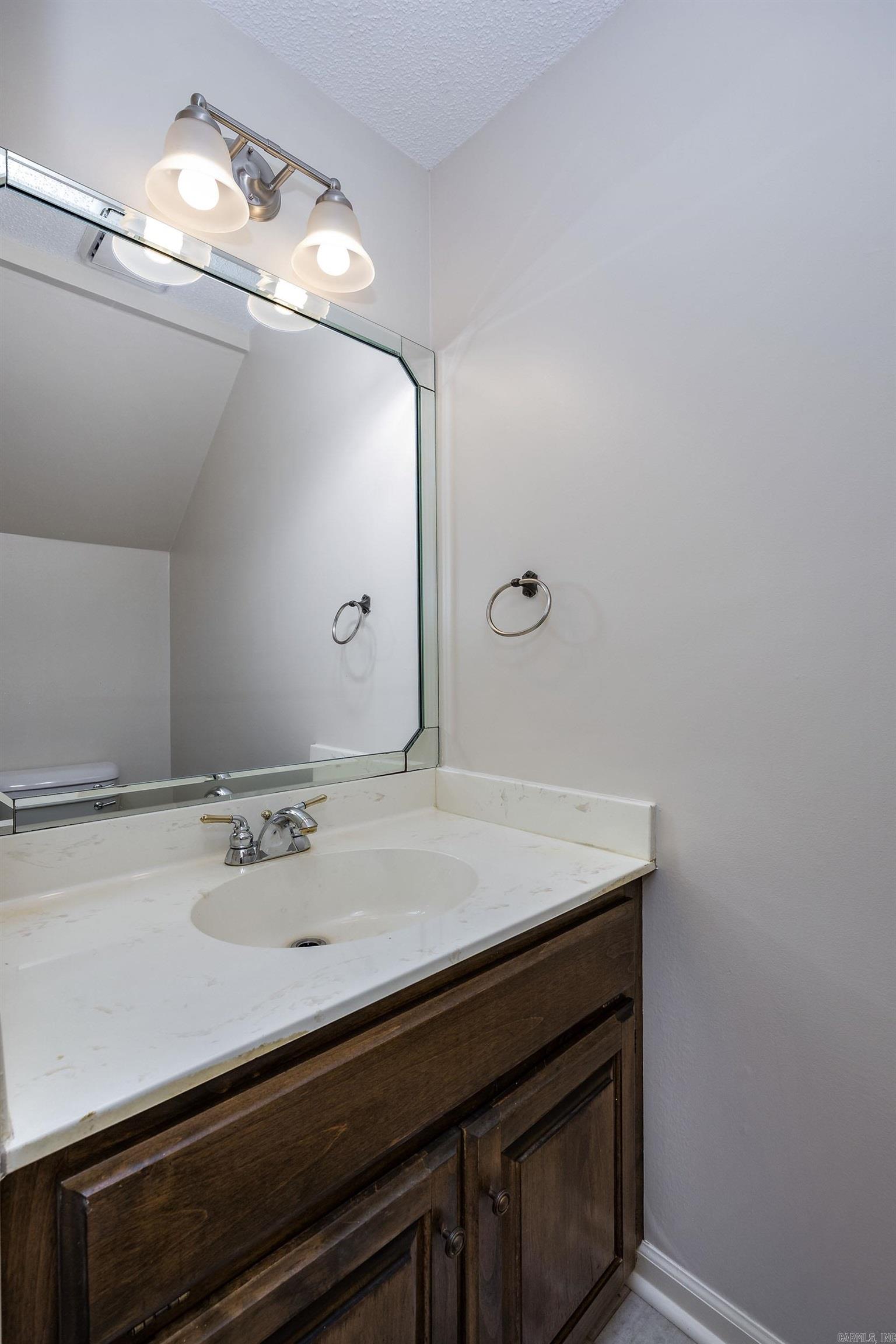 2101 Hickory Nut Court