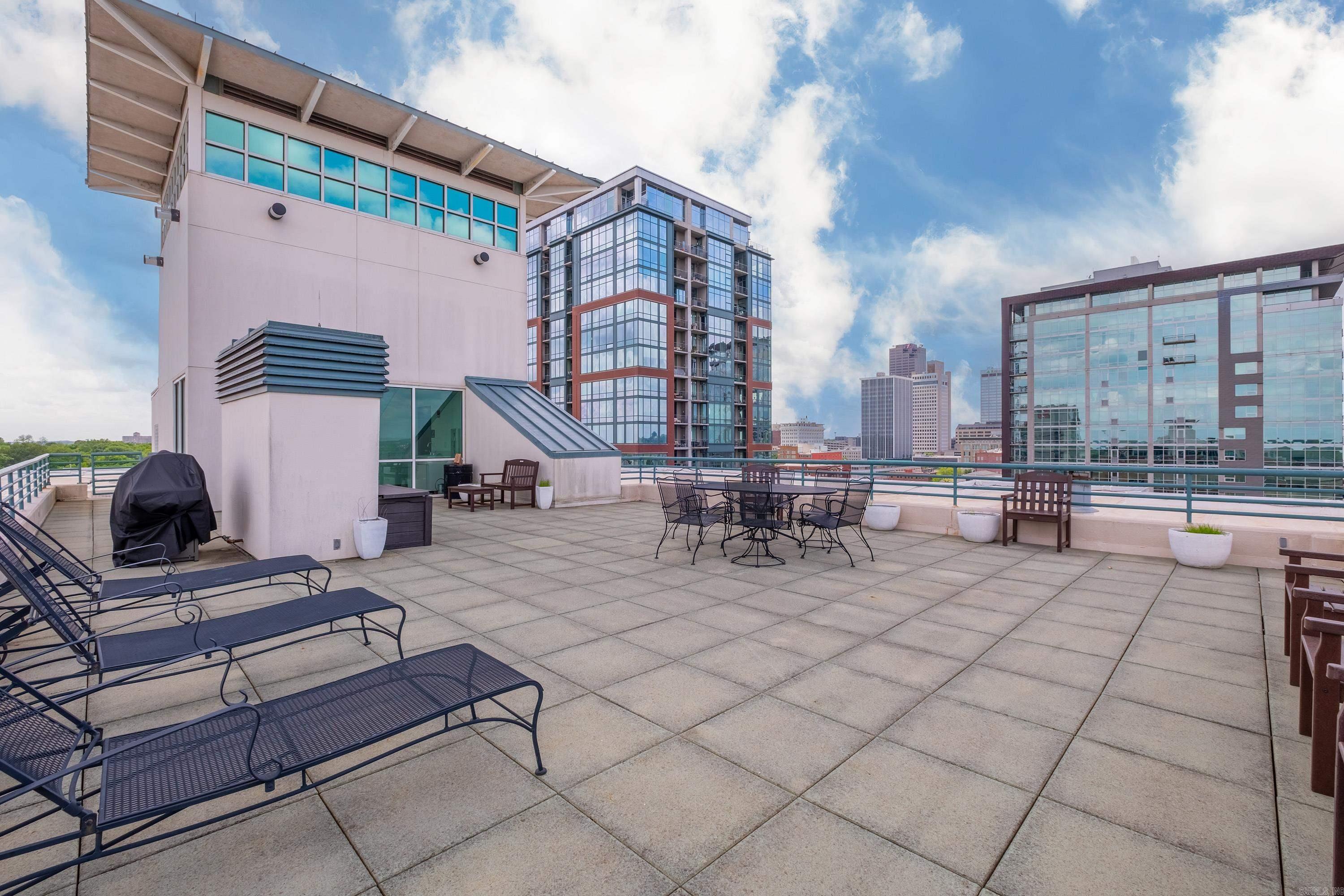 200 River Market Avenue Unit: 708