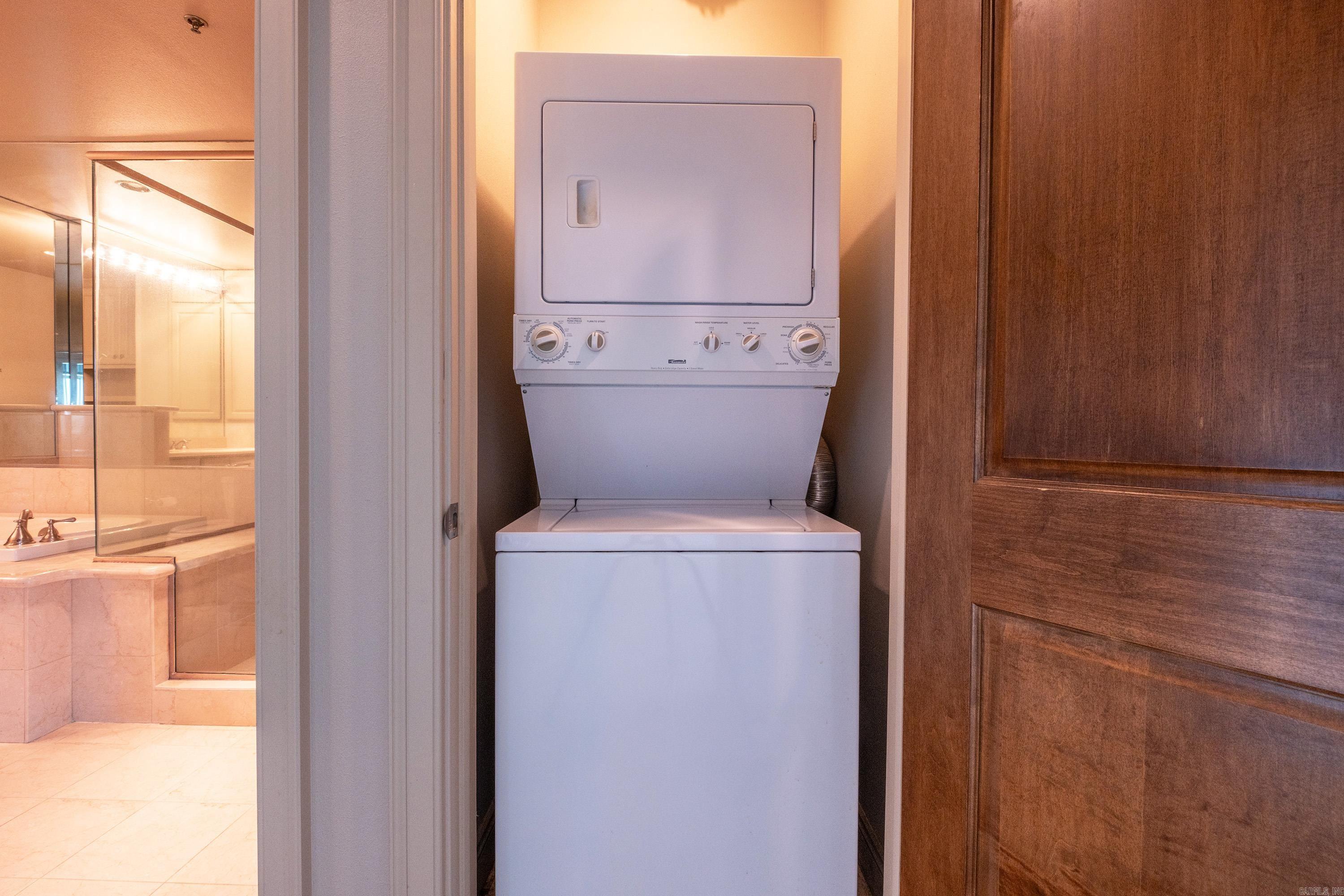 200 River Market Avenue Unit: 708