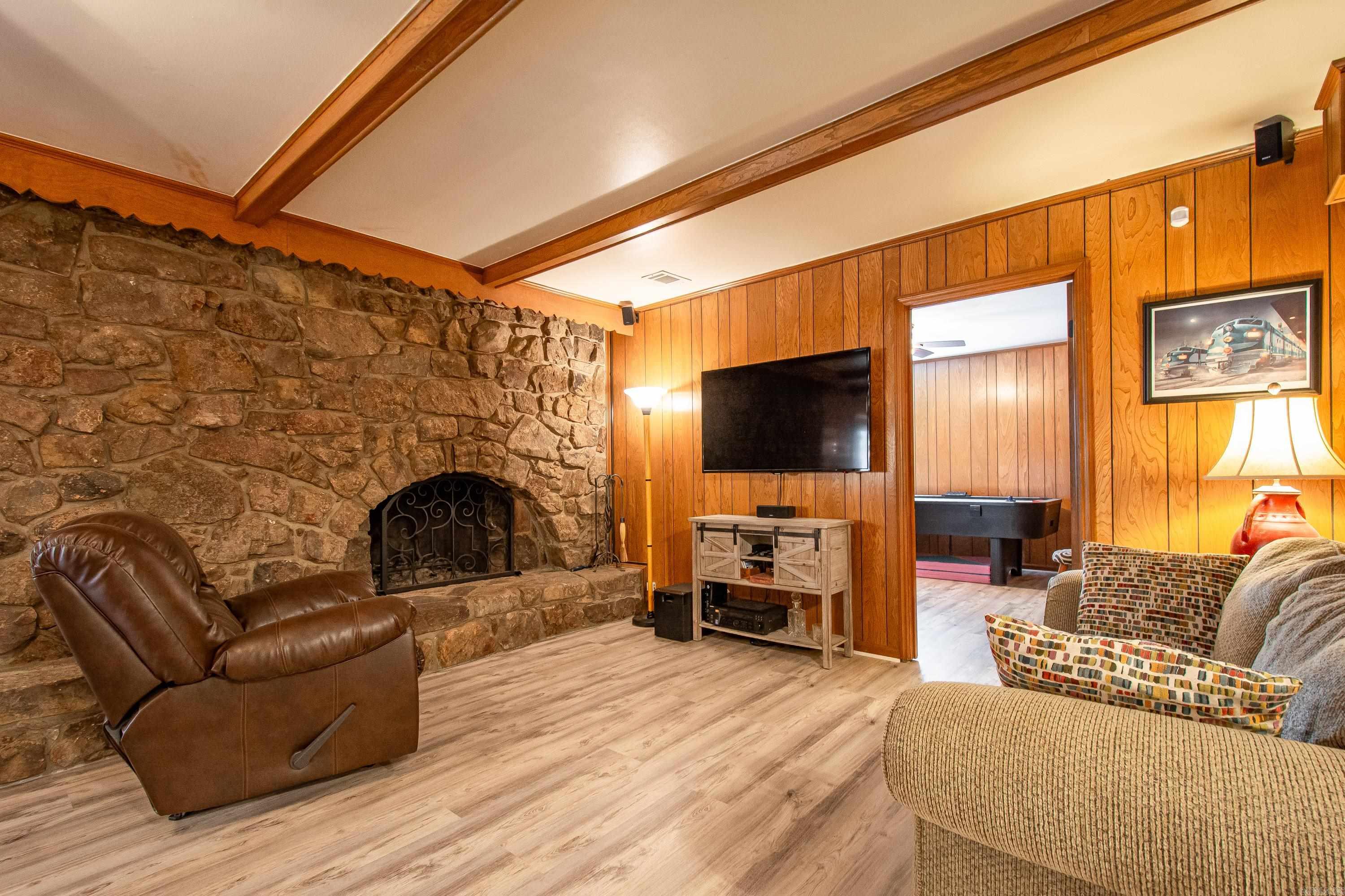 31 Flintwood Drive