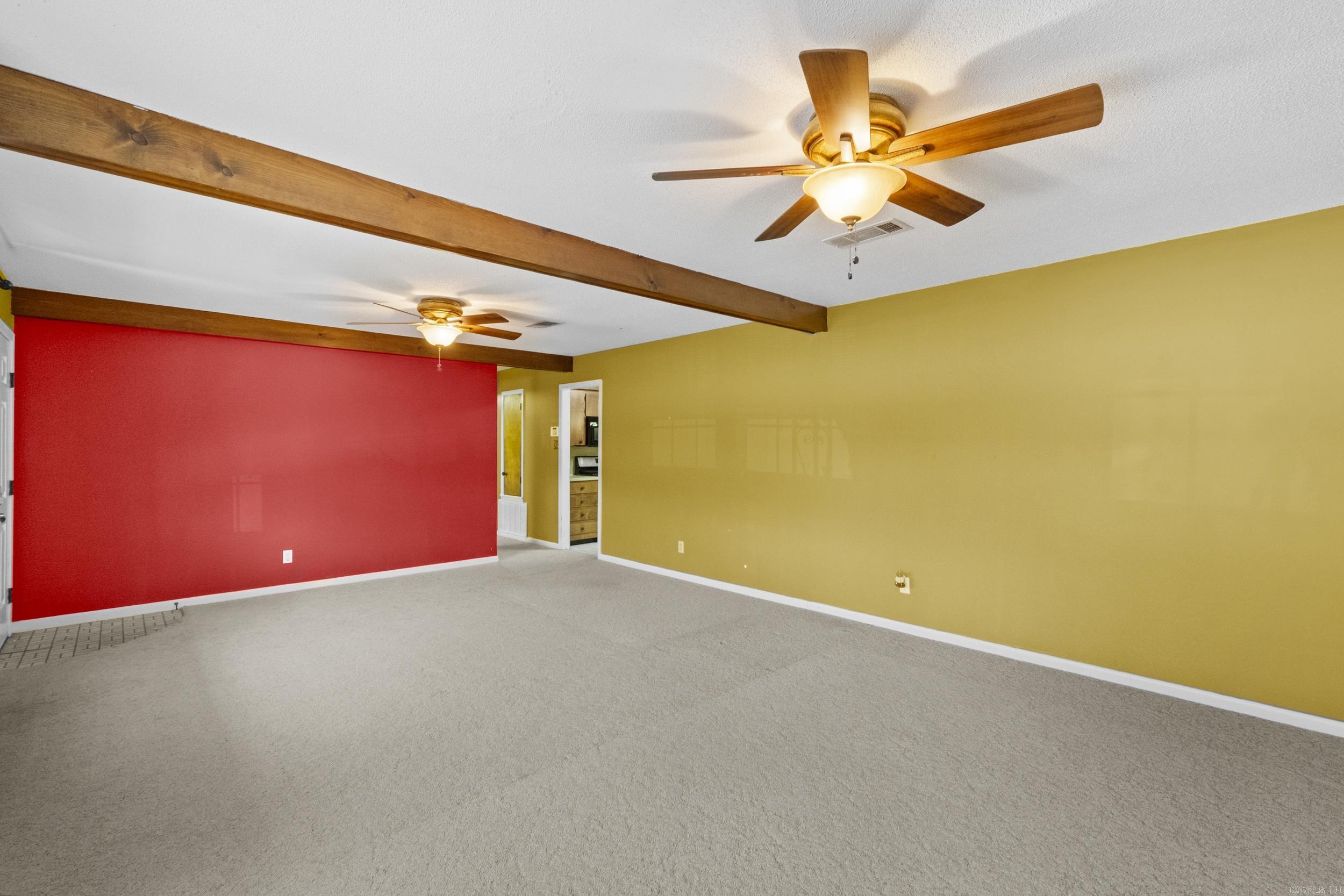 516 Lindenhurst Drive