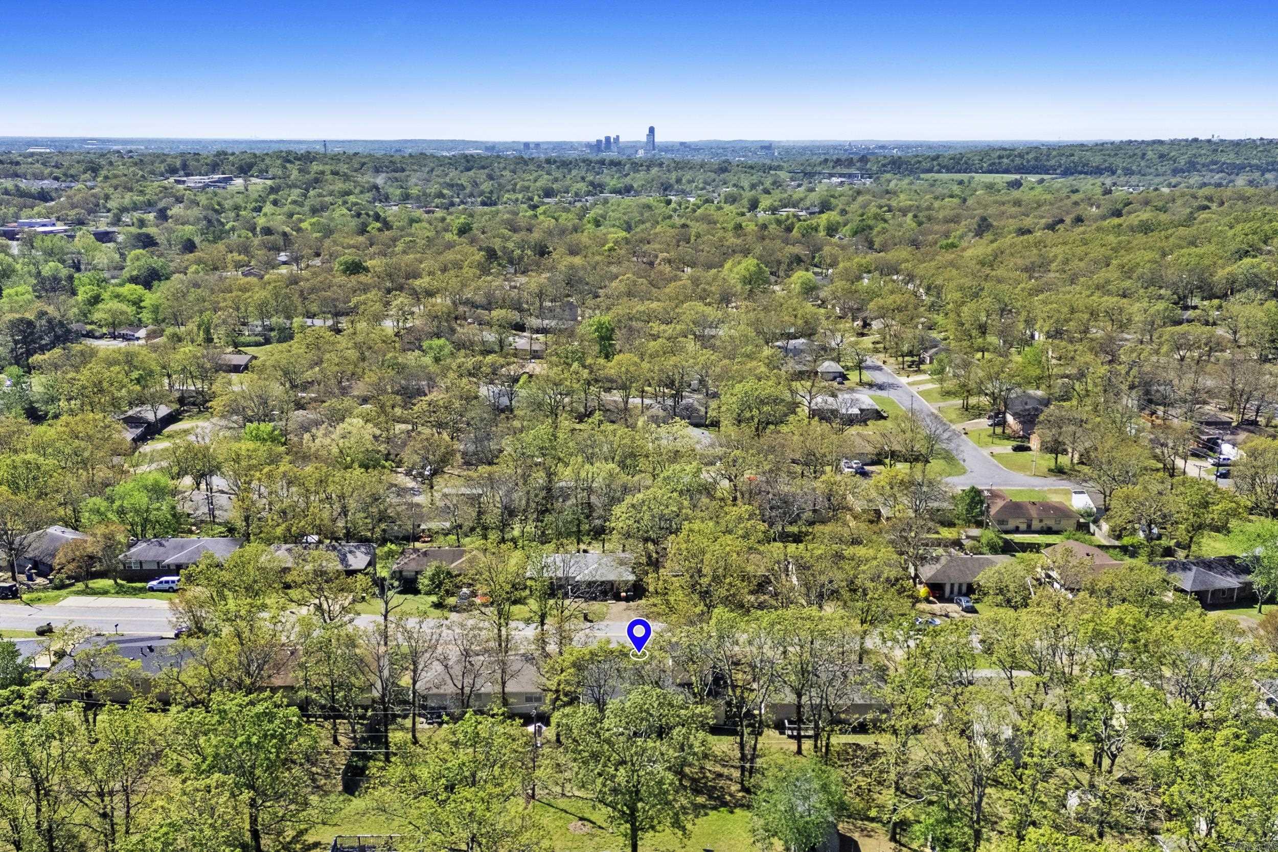 516 Lindenhurst Drive