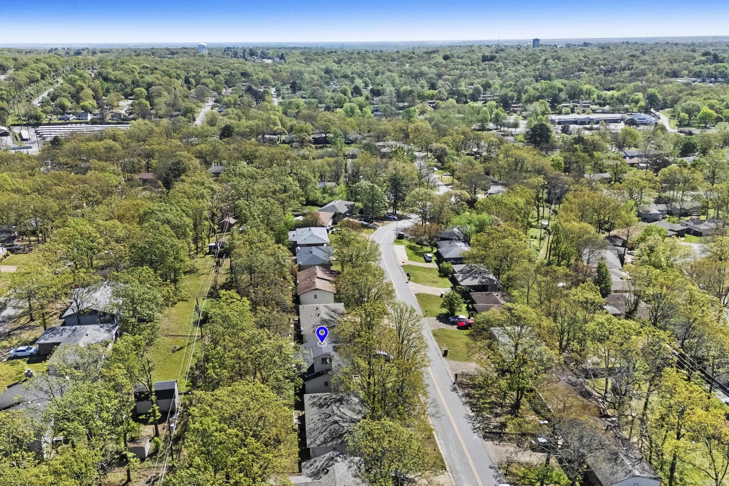 516 Lindenhurst Drive