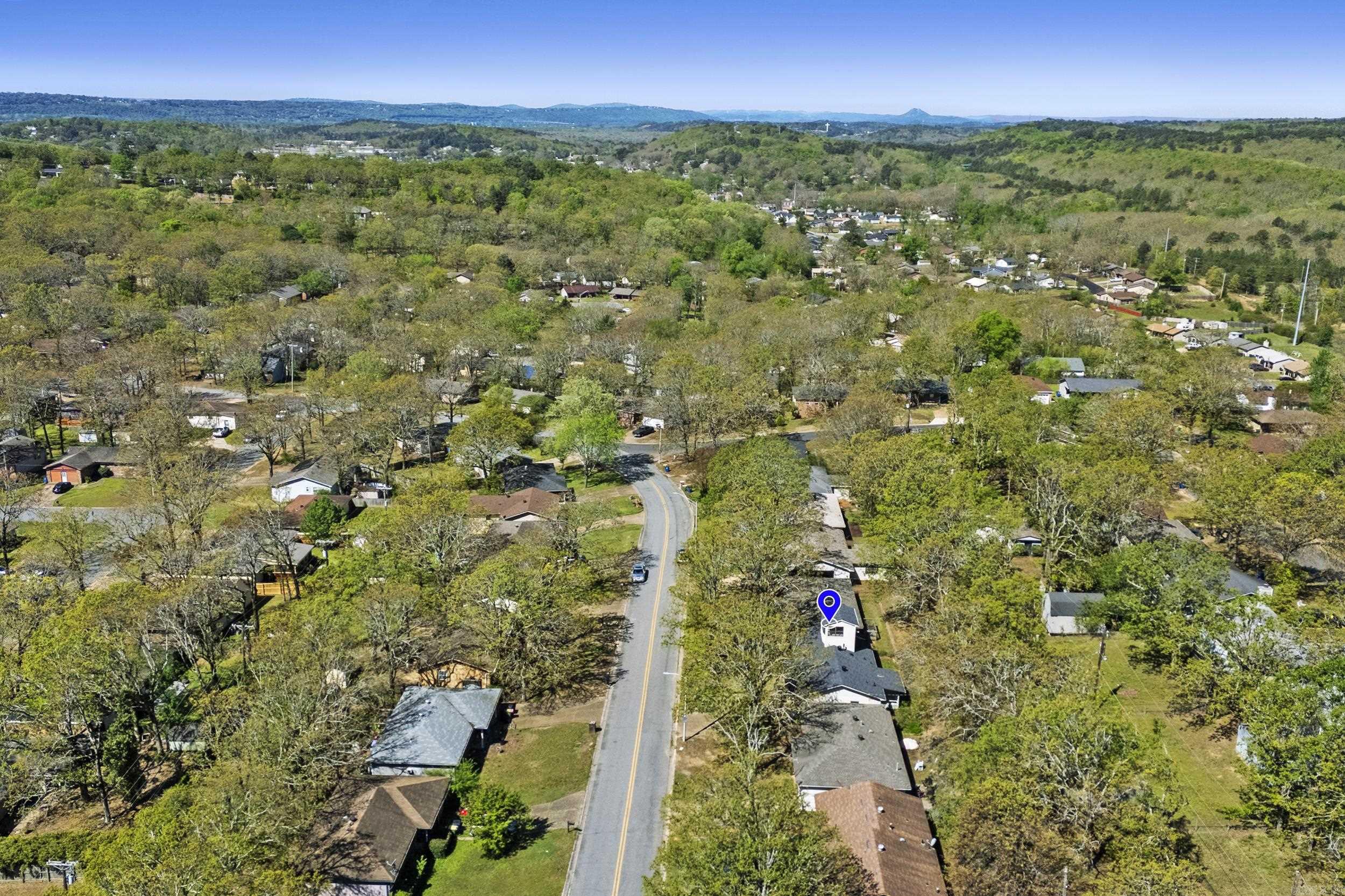 516 Lindenhurst Drive