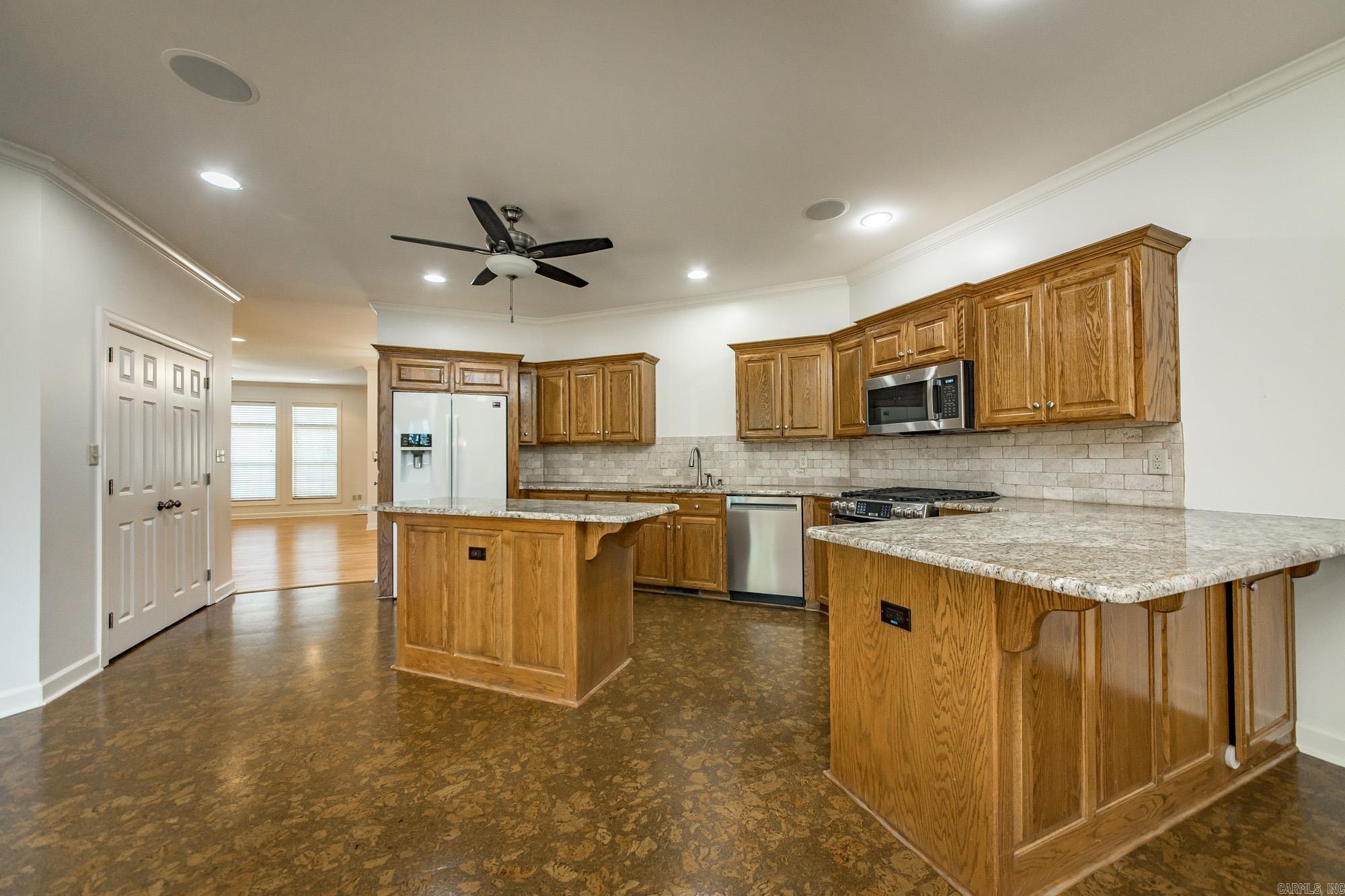 8 Castle Rock Cove