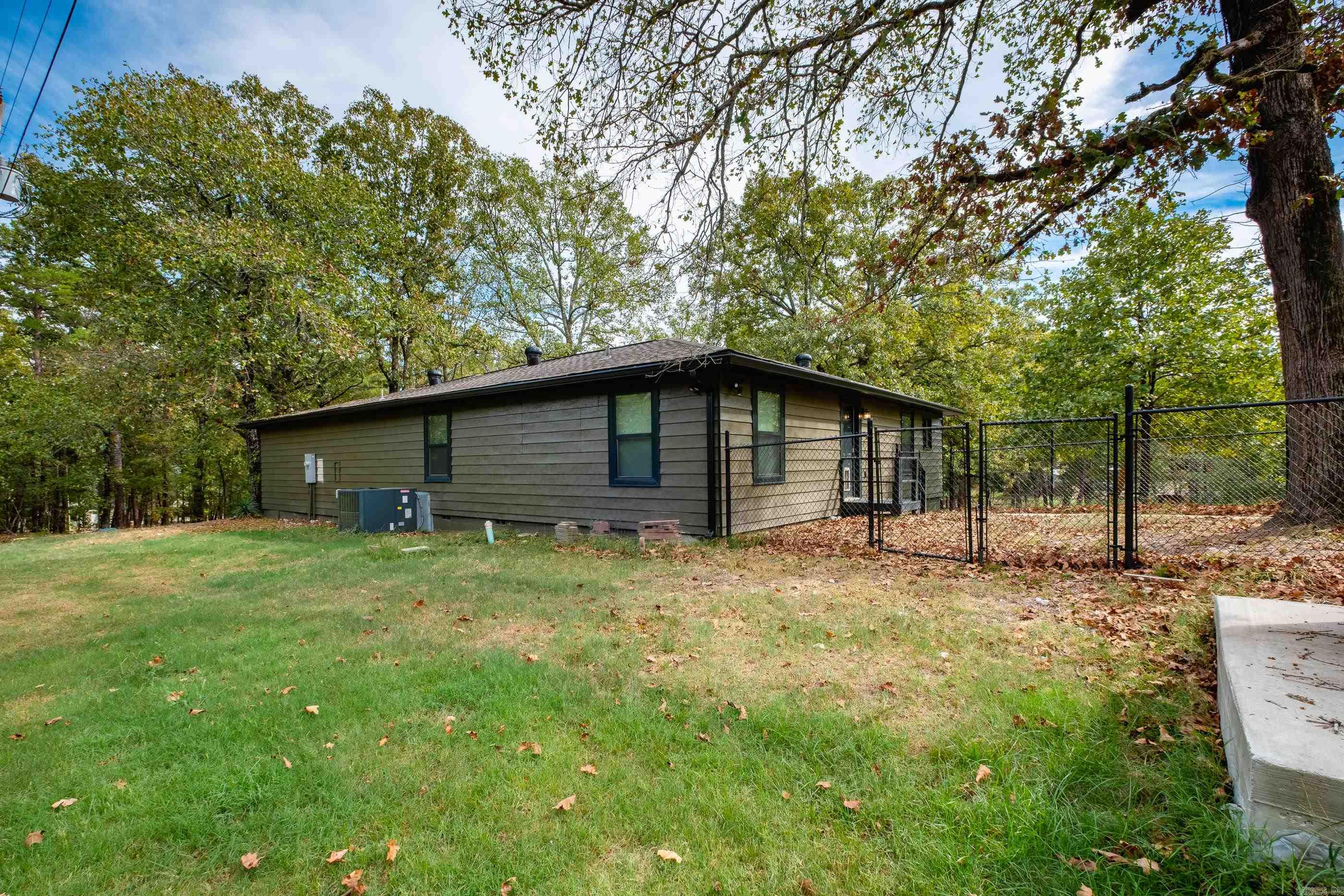 2201 Roberts Road