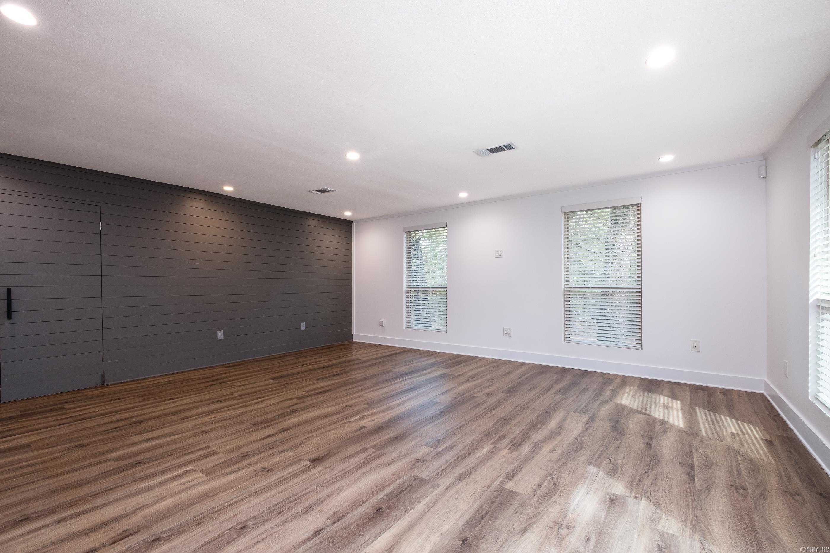 2201 Roberts Road