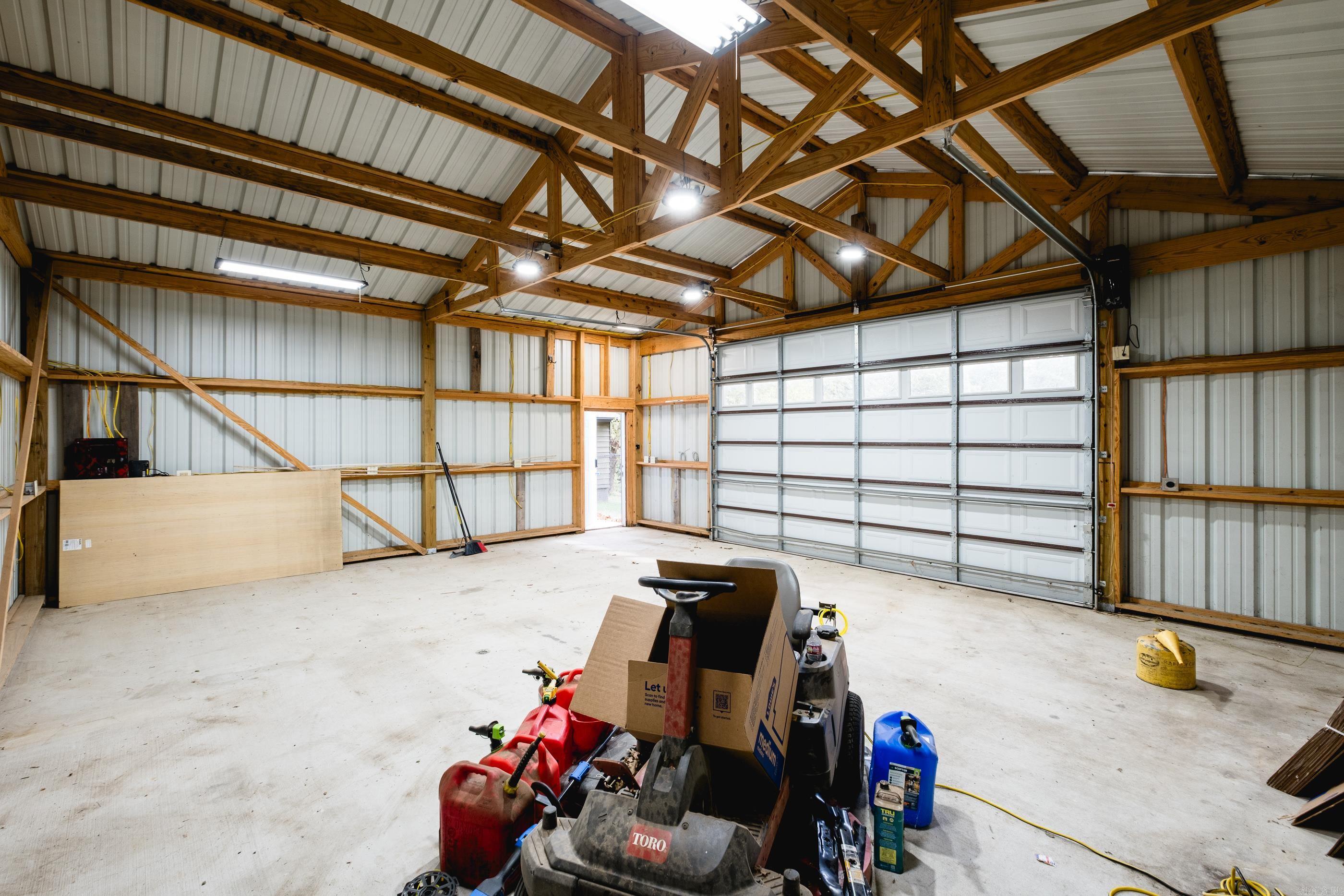 2201 Roberts Road