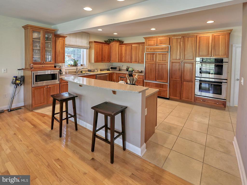 118 West Side Dr