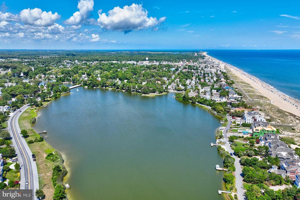 118 West Side Dr