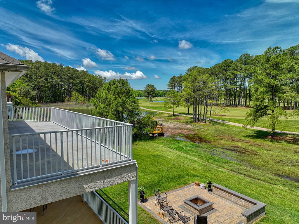 118 West Side Dr