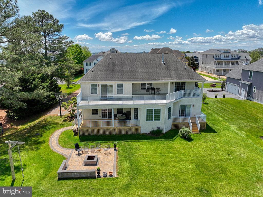 118 West Side Dr