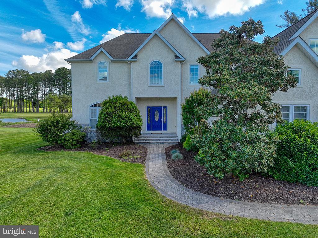 118 West Side Dr
