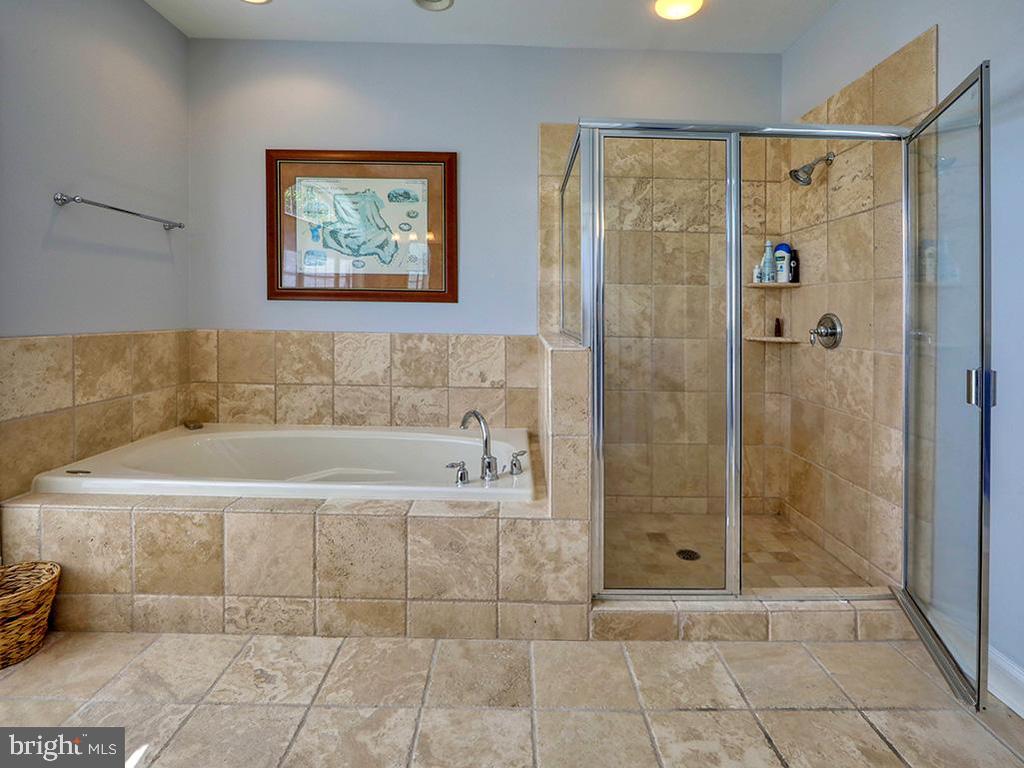 118 West Side Dr