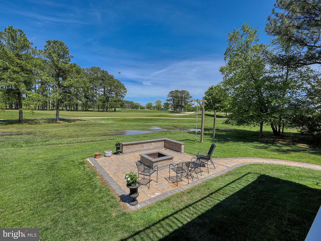 118 West Side Dr