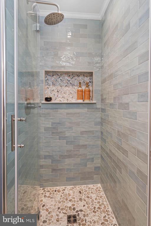 106 Kingsbridge Rd