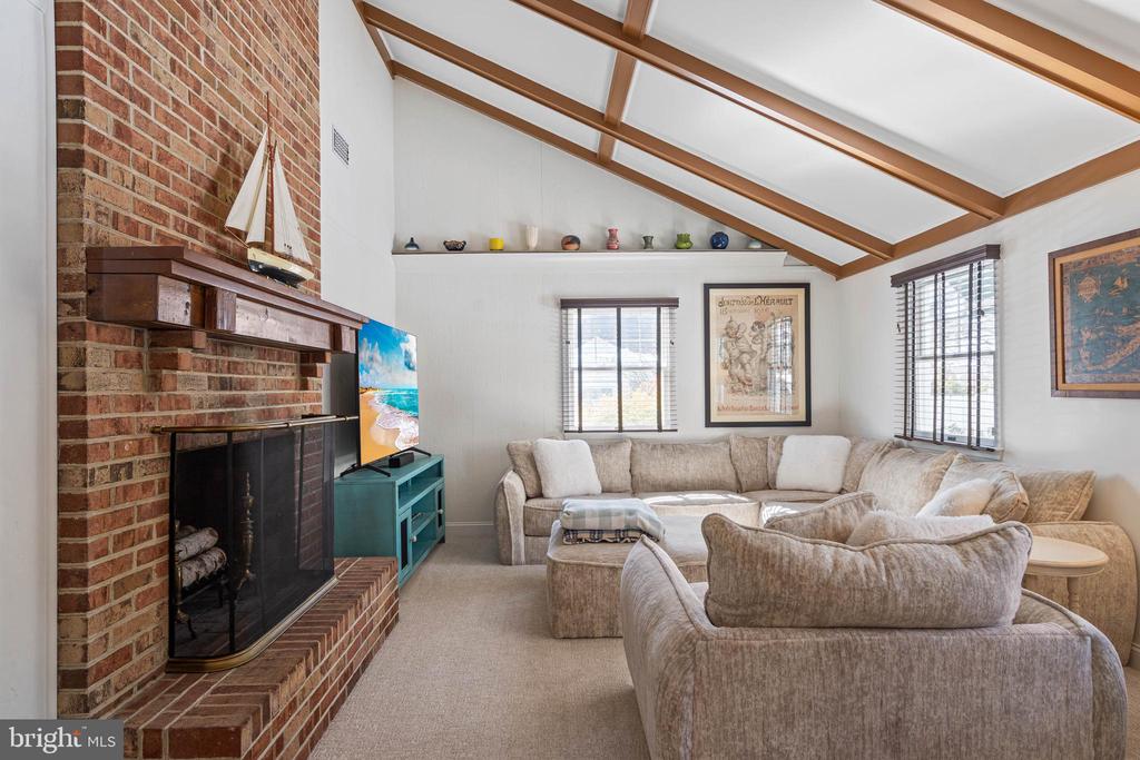 106 Kingsbridge Rd