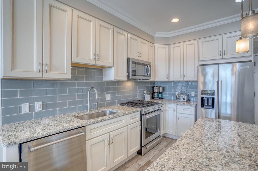 1301 Coastal Highway #V422