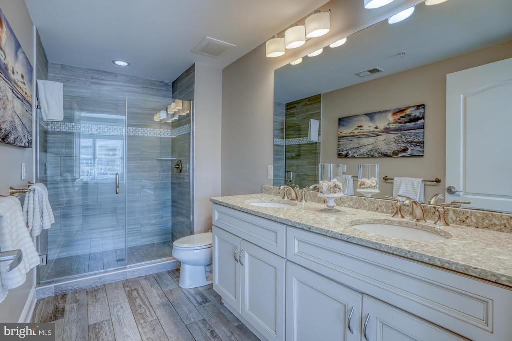 1301 Coastal Highway #V422