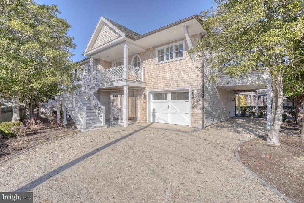 8 Vermont Ave