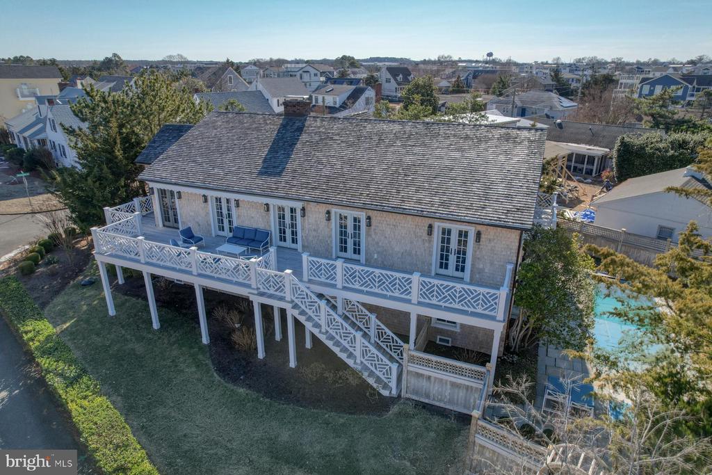 8 Vermont Ave