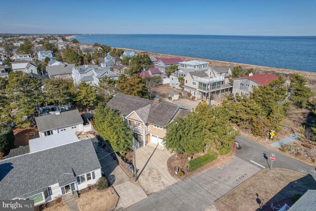 8 Vermont Ave