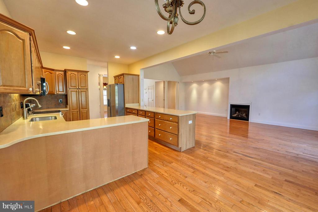 36188 Tarpon Dr