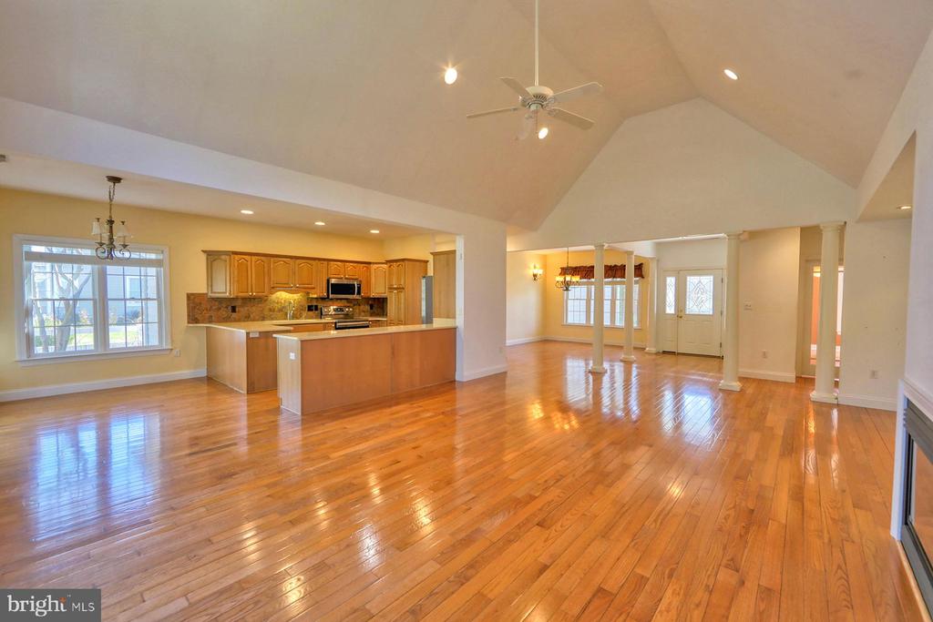 36188 Tarpon Dr