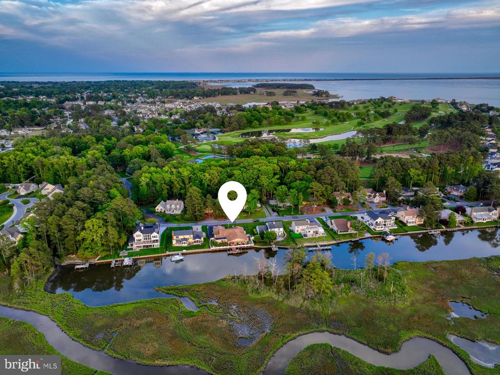 25 West Side Dr