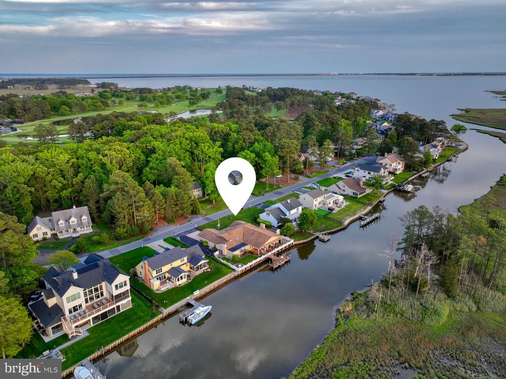 25 West Side Dr