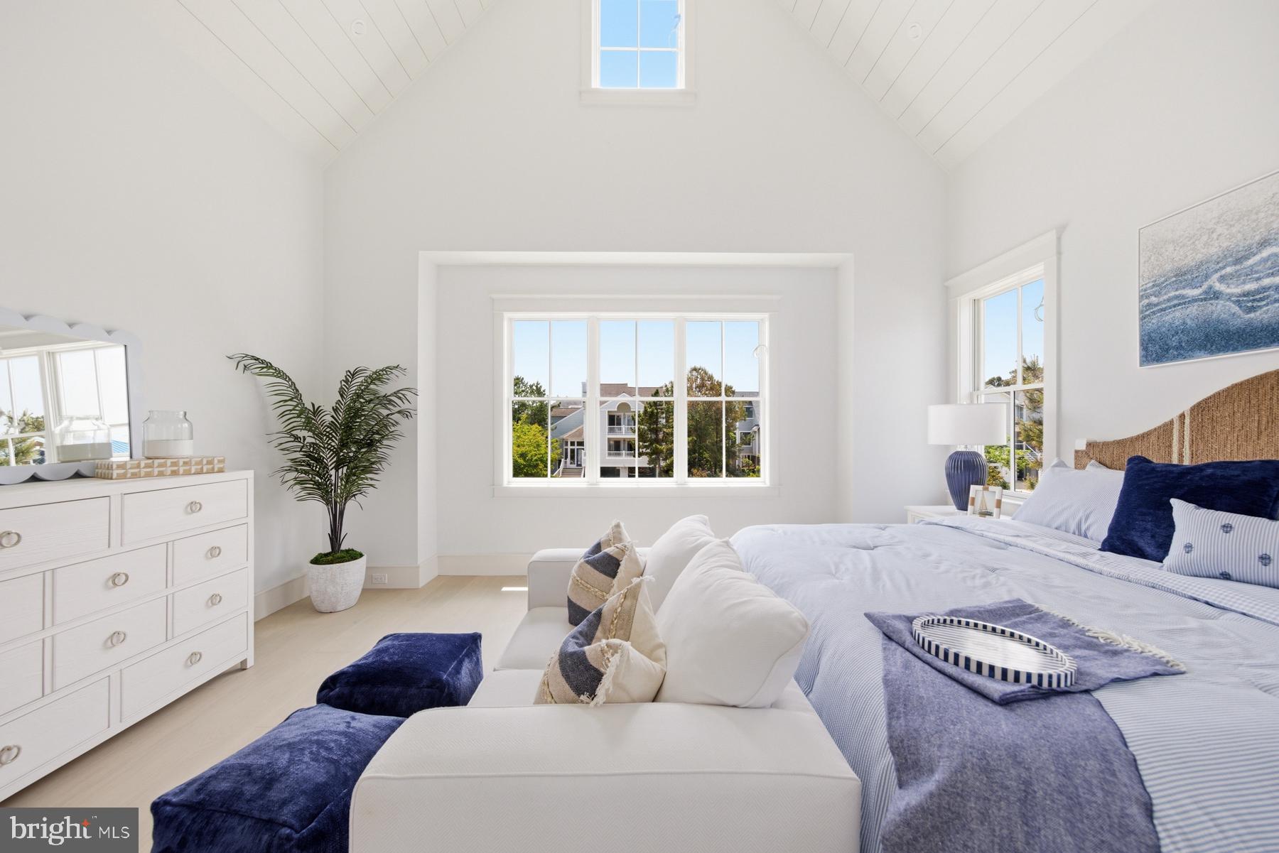 39687 SANDPIPER LANE