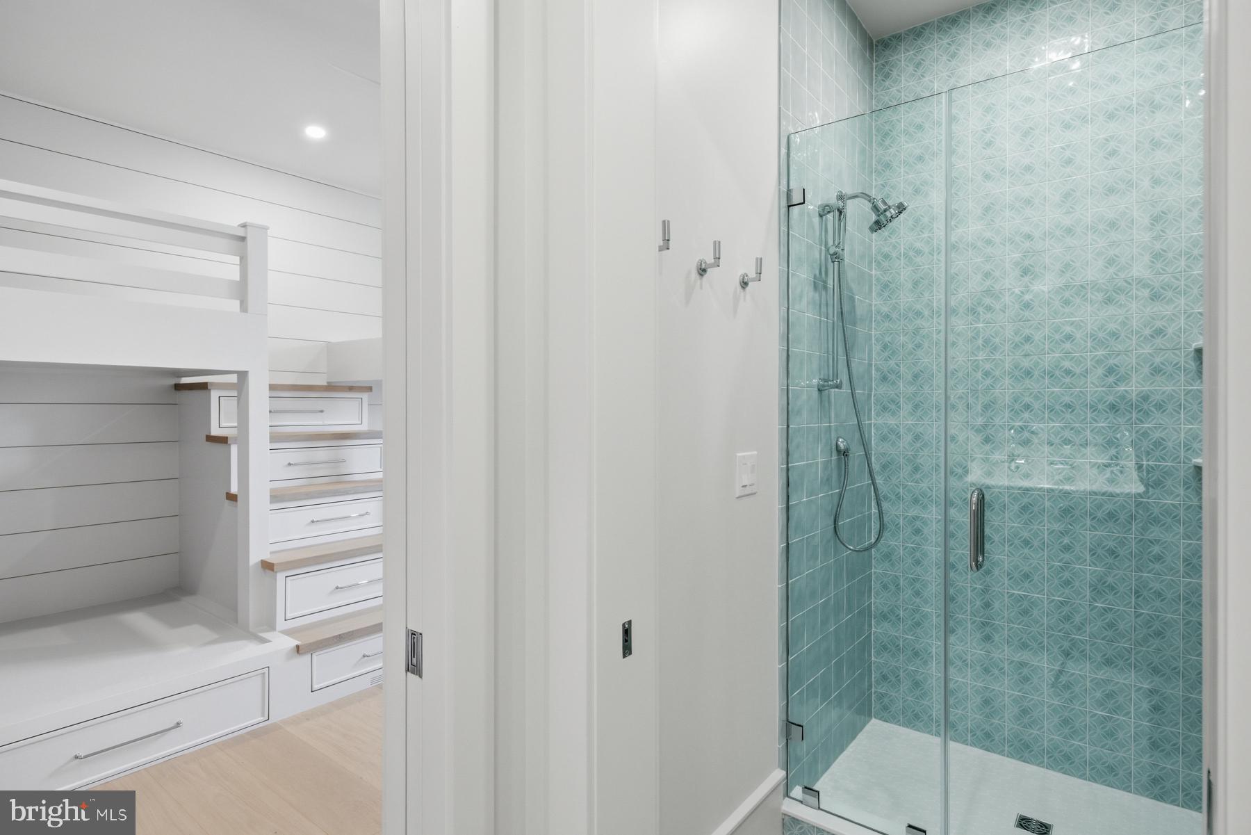 39687 SANDPIPER LANE