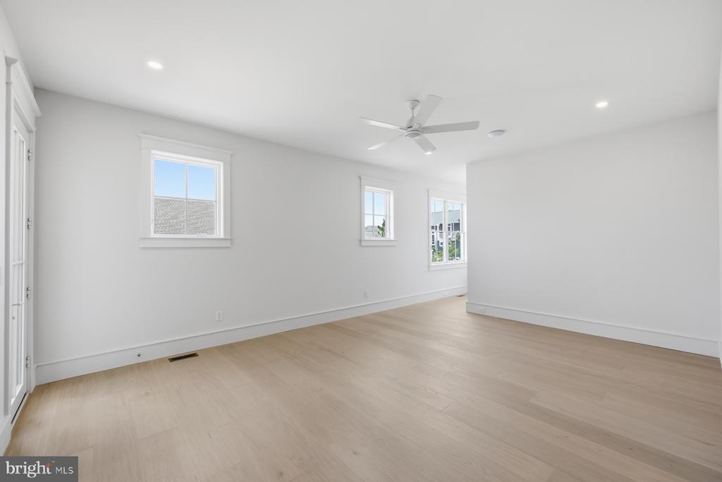 39687 SANDPIPER LANE