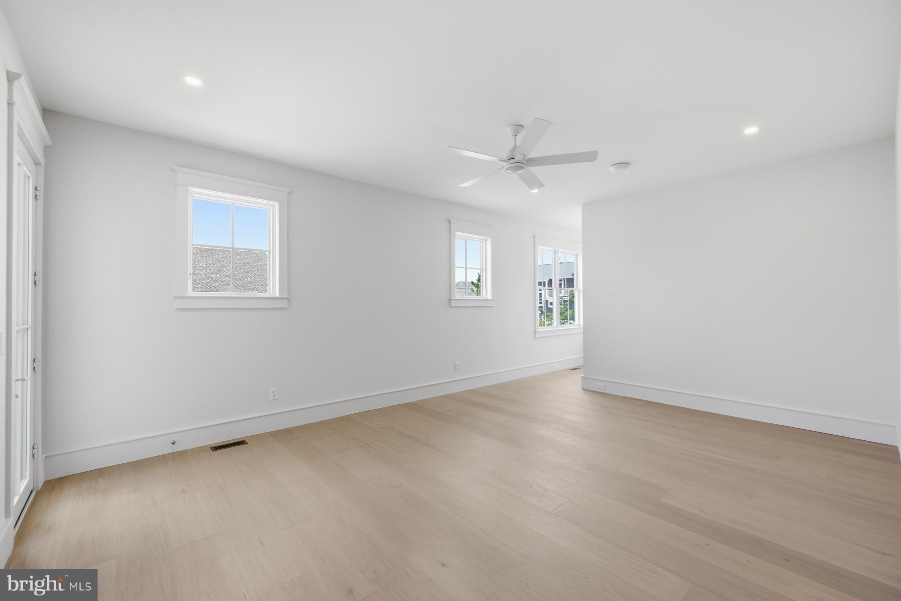 39687 SANDPIPER LANE