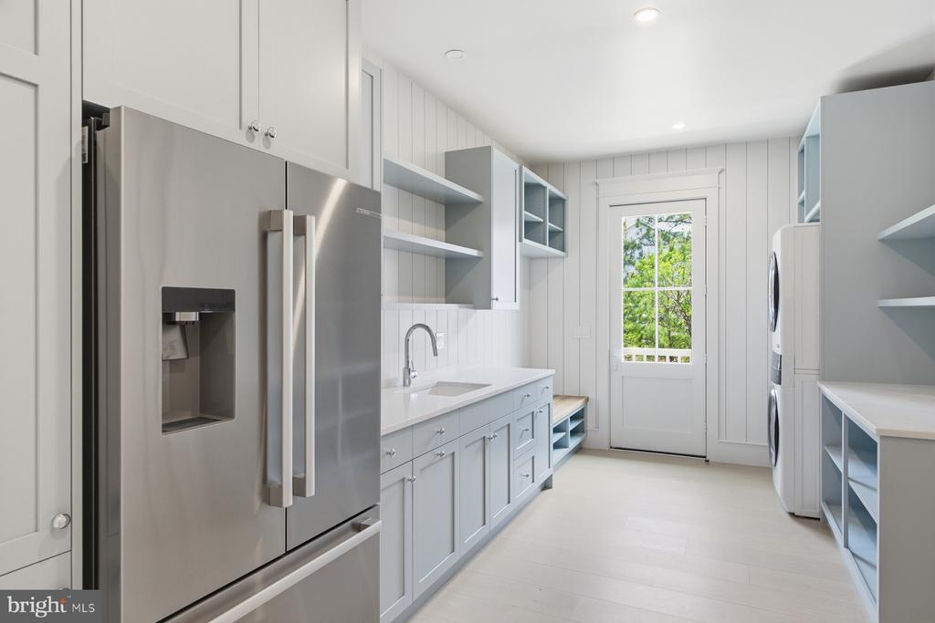 39687 SANDPIPER LANE