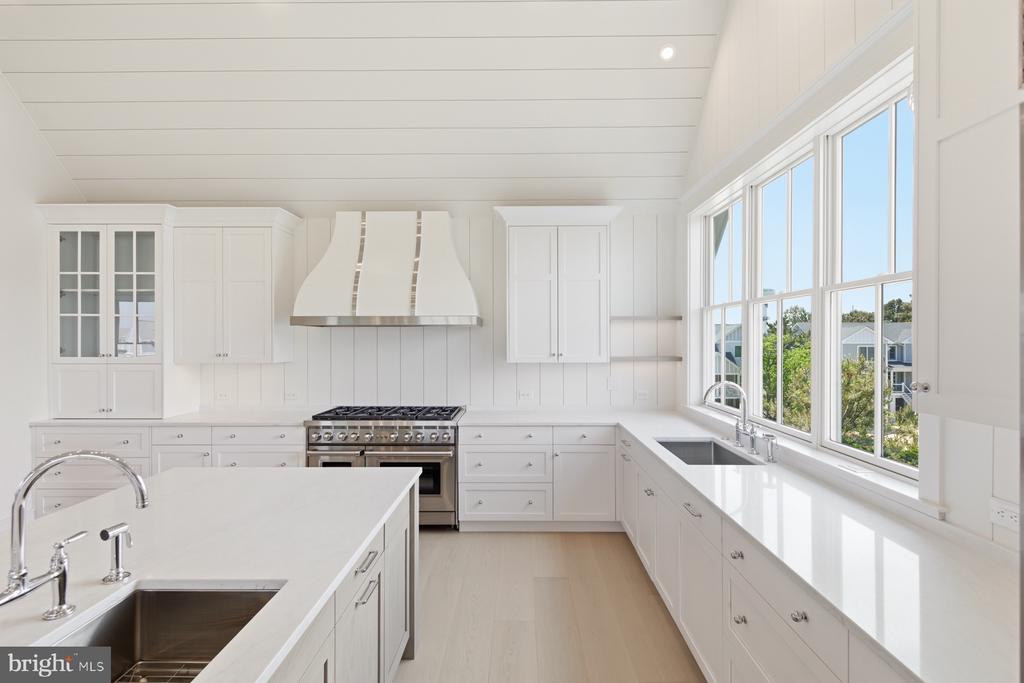 39687 SANDPIPER LANE