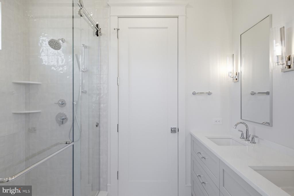 39687 SANDPIPER LANE