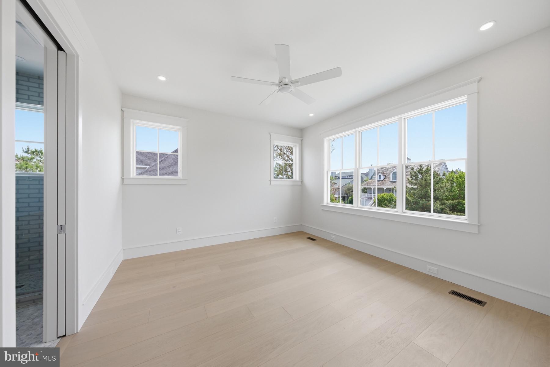 39687 SANDPIPER LANE