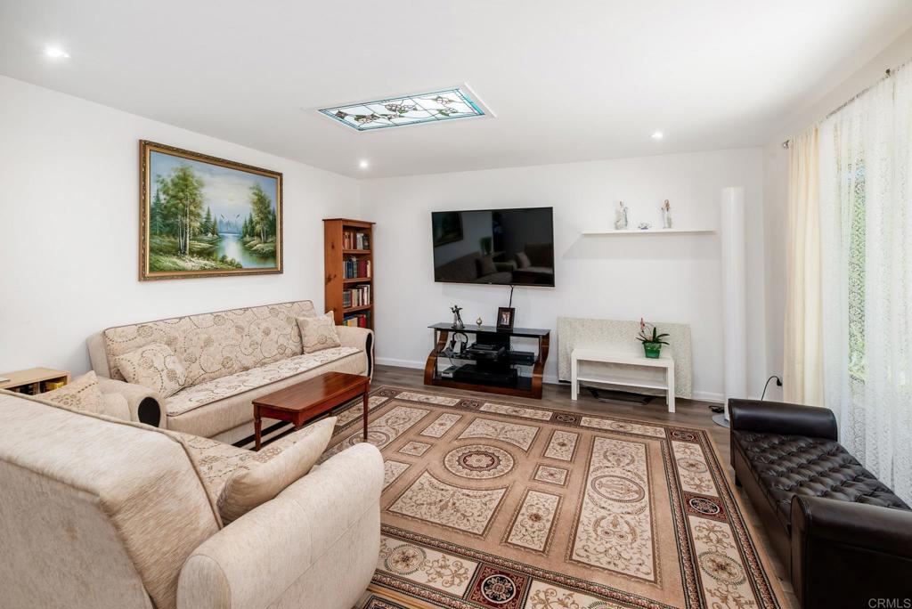 4281 Black Duck Way