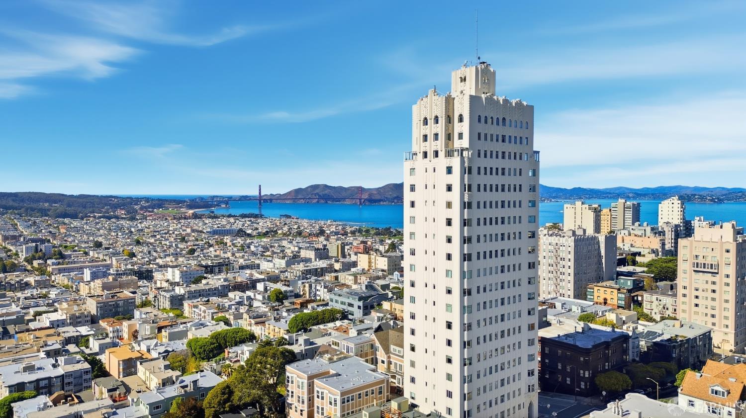 1101 Green Street # 404